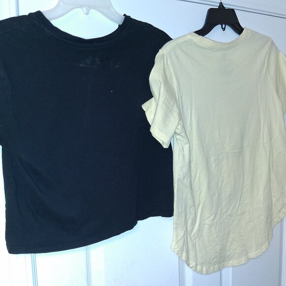 VW Bus Volkswagen Women's 2 Tshirt Lot Flower Rebellious One - Picture 4 of 4